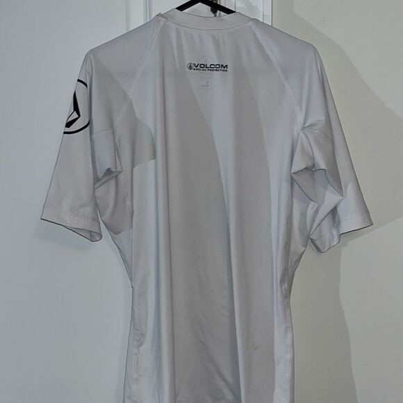 White Rashie Rashguard Volcom Hawaii stretch surfing stretch beach T shirt 🌊 L - Picture 4 of 5